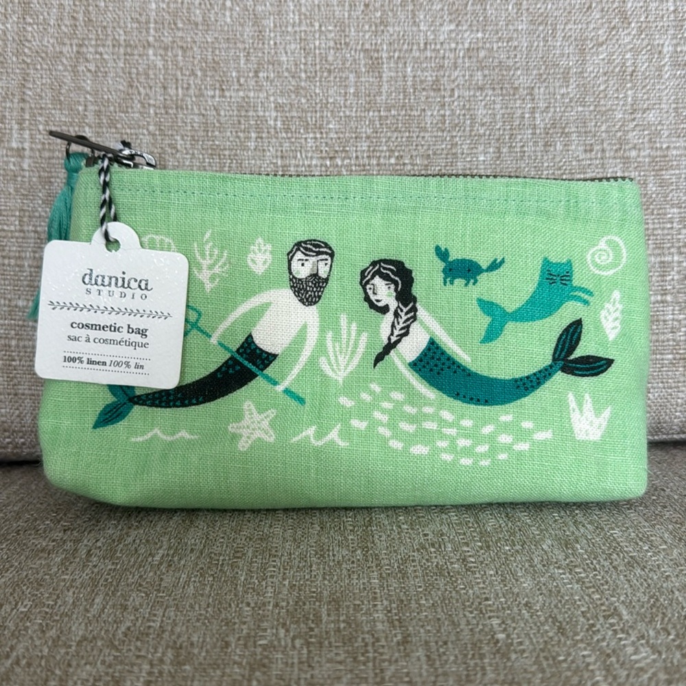 Danica Studio Cosmetic pencil Pouch - NWT 🧜🏻‍♀️🧜‍♂️